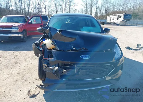 2021 Ford Escape Se Hybrid z USA, uszkodzony, nr VIN 1FMCU0BZ9MUA82835